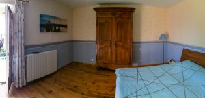 les bourdoncles serena grande chambre lumineuse exposition plein sud sur es vallons du Tarn et les pyrénées