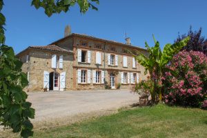 les bourdoncles familha parking et bananier, proche de toulouse