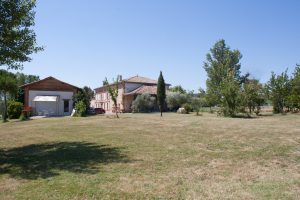serena et ombrassa vue jardin coté Est
